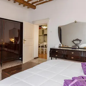 https://duomo-centro-storico-casa-tipica-centro-storico.it-tuscanyhotel.com
